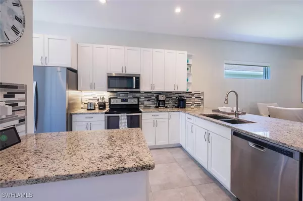 Naples, FL 34112,2737 Linda DR