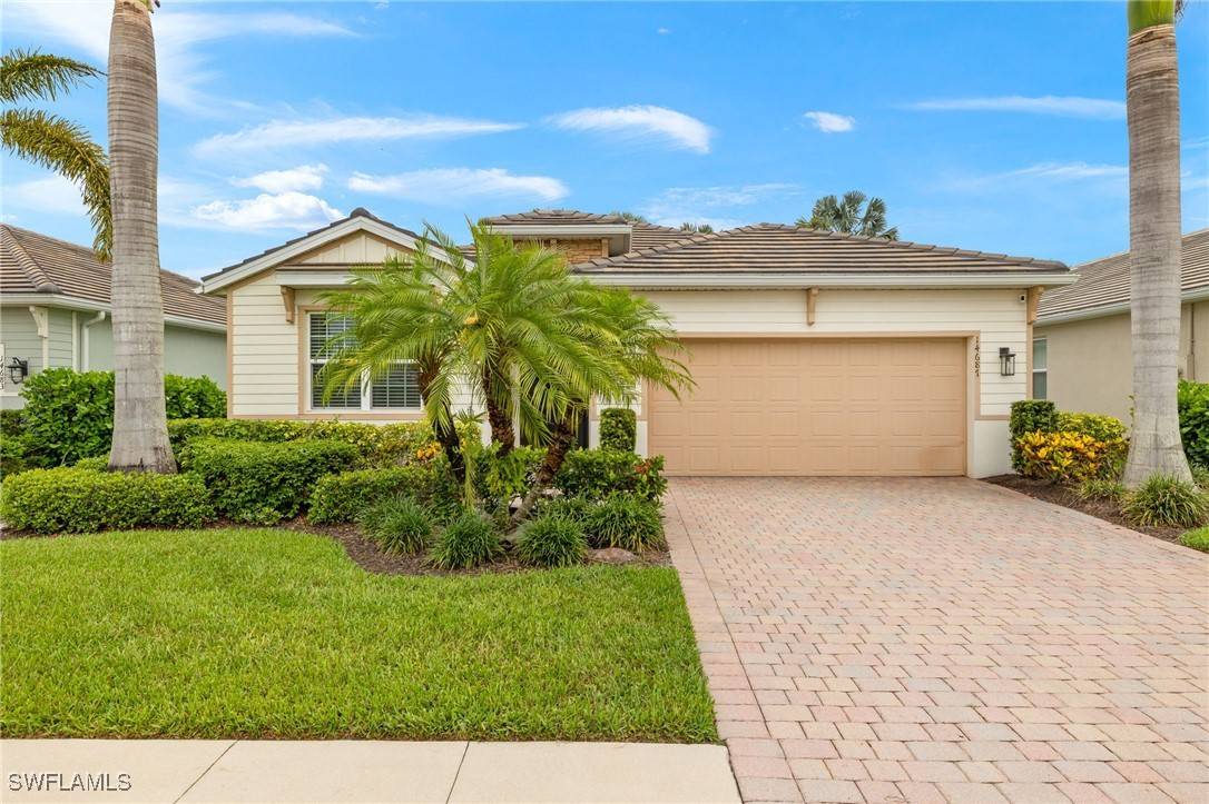 14687 Topsail DR, Naples, FL 34114