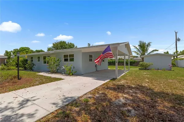 Estero, FL 33928,20681 Coconut DR