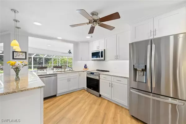 Naples, FL 34103,636 Park Shore DR