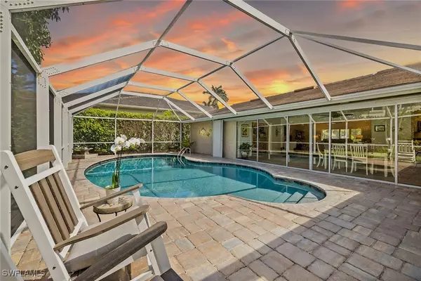636 Park Shore DR, Naples, FL 34103