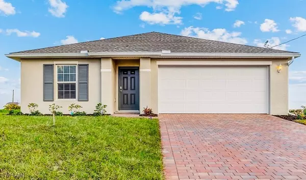 8030 Olive CIR, Labelle, FL 33935