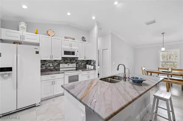 1187 16th AVE NE, Naples, FL 34120