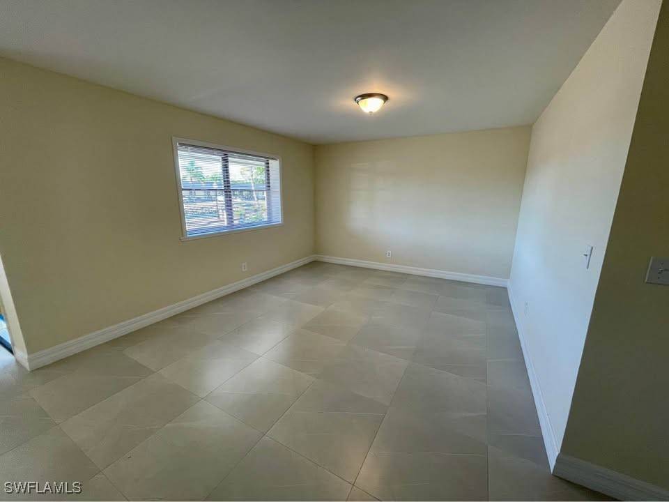 Naples, FL 34112,4052 Bayshore DR #526