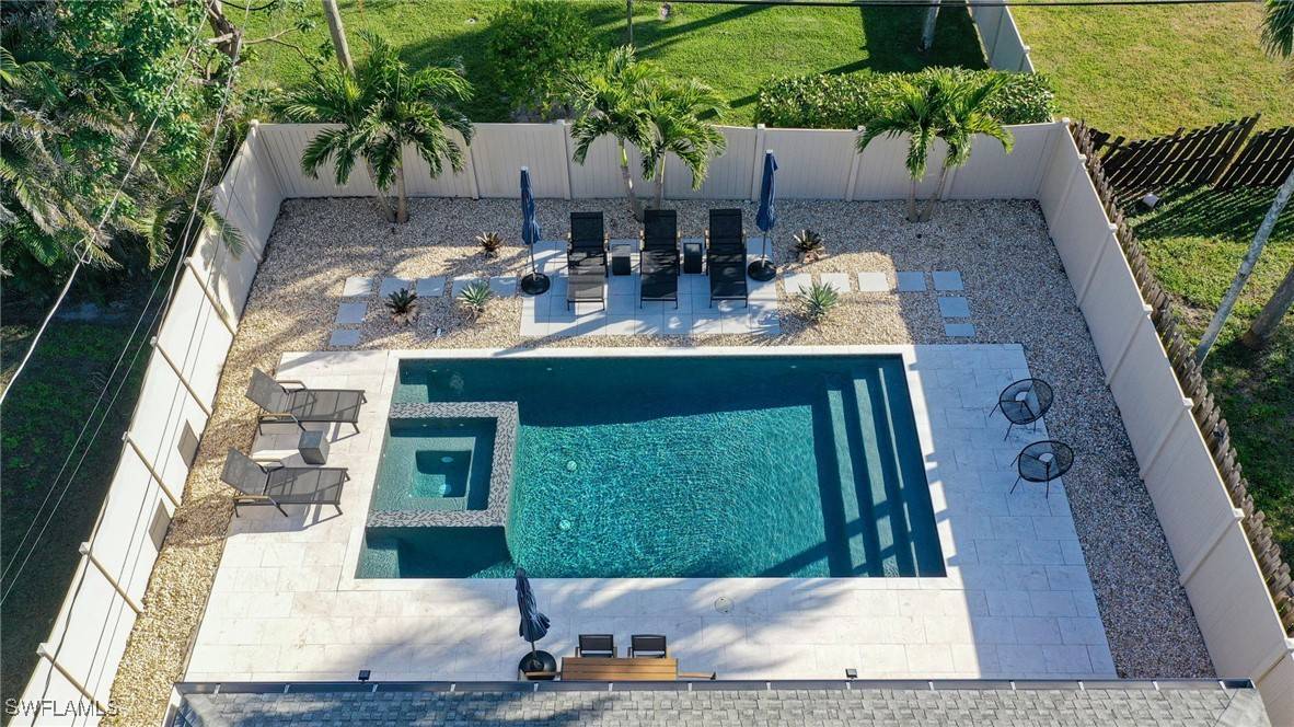 Naples, FL 34108,648 96th AVE N