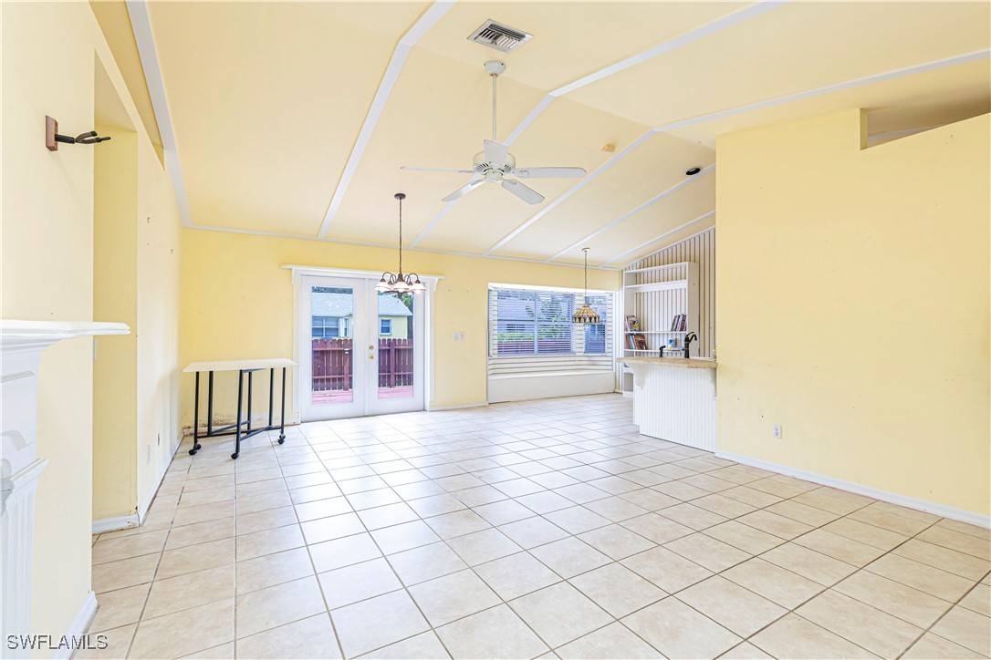 Fort Myers, FL 33967,9091 Cypress DR N