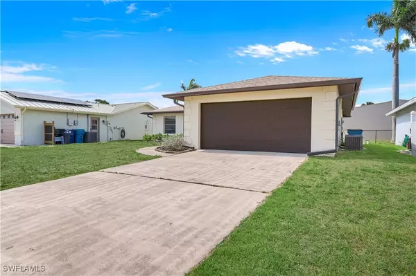 Fort Myers, FL 33919,9840 Owlclover ST