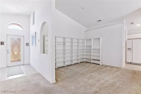 Fort Myers, FL 33919,9584 Dunkirk DR