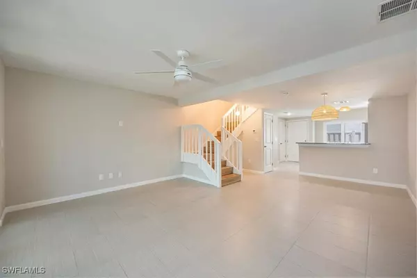 Fort Myers Beach, FL 33931,18008 San Carlos BLVD #27
