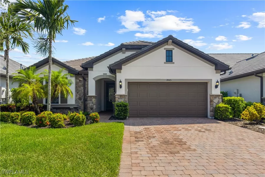 7445 Winding Cypress DR, Naples, FL 34114