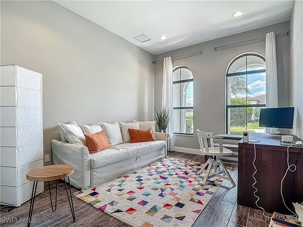 Naples, FL 34119,4524 Tamarind WAY
