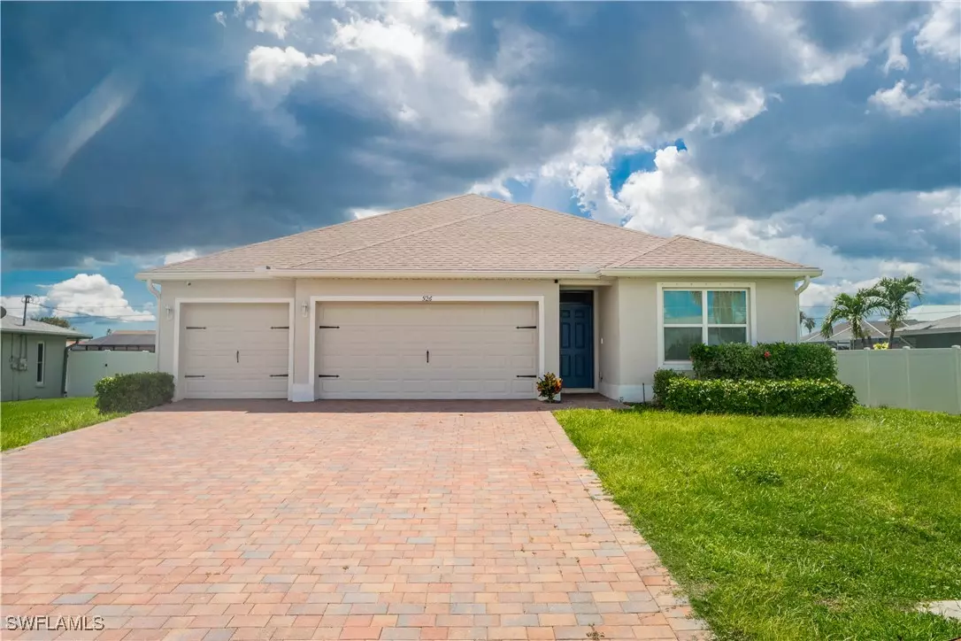 Cape Coral, FL 33990,526 SE 20th CT