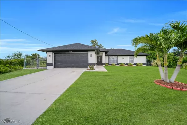 3304 44th ST SW, Lehigh Acres, FL 33976