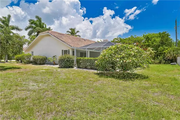 Estero, FL 33928,9031 Harvestwood CT