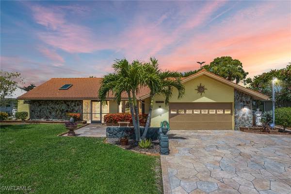 28374 Verde LN, Bonita Springs, FL 34135