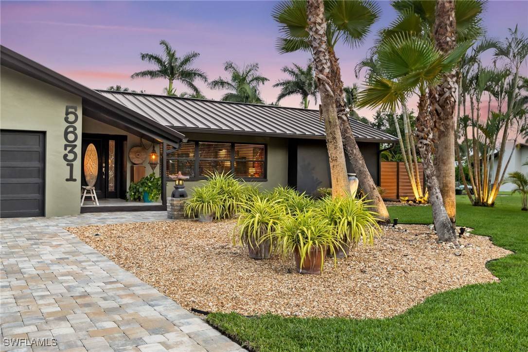 5631 Shaddelee LN W, Fort Myers, FL 33919-2542