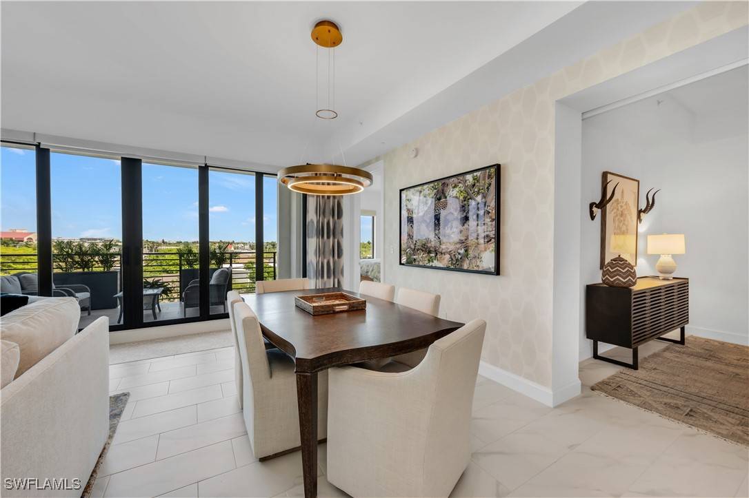 Naples, FL 34102,1115 Central AVE #547