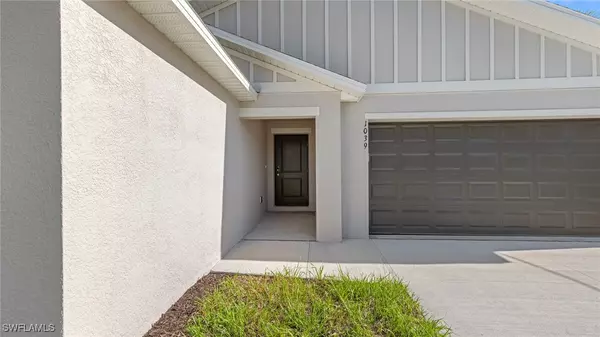 Cape Coral, FL 33909,915 NE 32nd TER