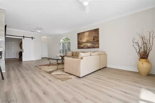 Naples, FL 34110,13180 Hamilton Harbour DR #E1
