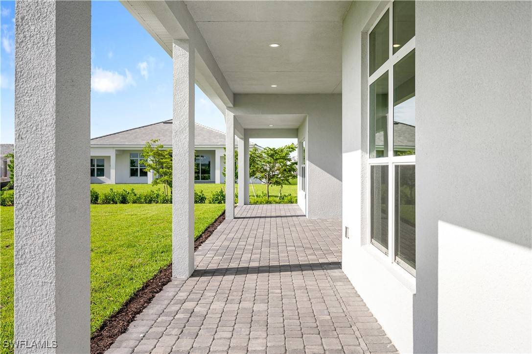 Naples, FL 34114,8766 Driftwood DR