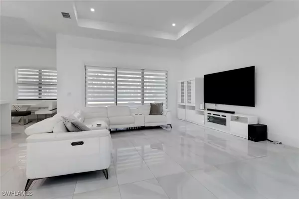Naples, FL 34120,1314 47th AVE NE
