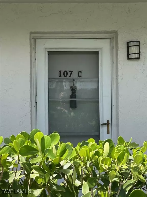 Naples, FL 34113,5651 Rattlesnake Hamm RD #C-107