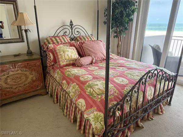 Marco Island, FL 34145,180 Seaview CT #715