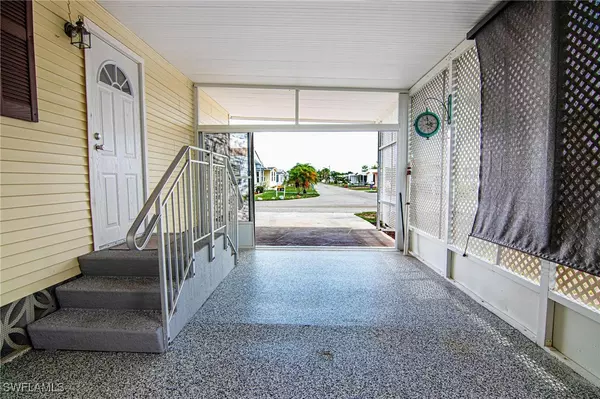 North Fort Myers, FL 33917,2814 Indianwood DR