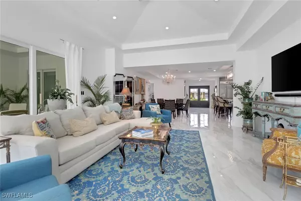 Naples, FL 34102,1262 10th ST N