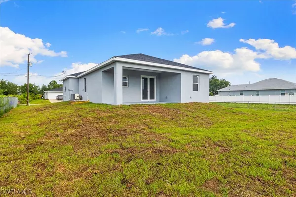 Lehigh Acres, FL 33976,2813 38th ST SW