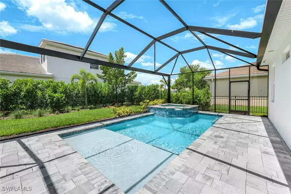 Bonita Springs, FL 34135,28086 Captiva Shell LOOP