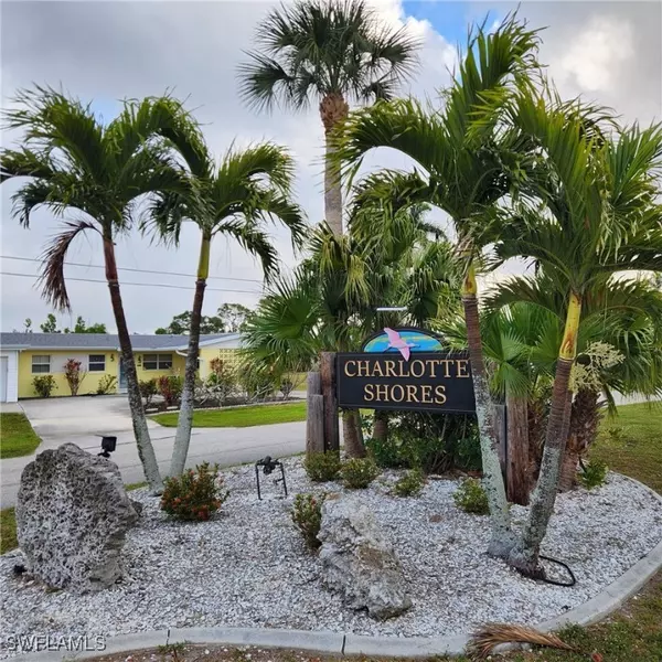 Bokeelia, FL 33922,5651 Genesee Pkwy #5651