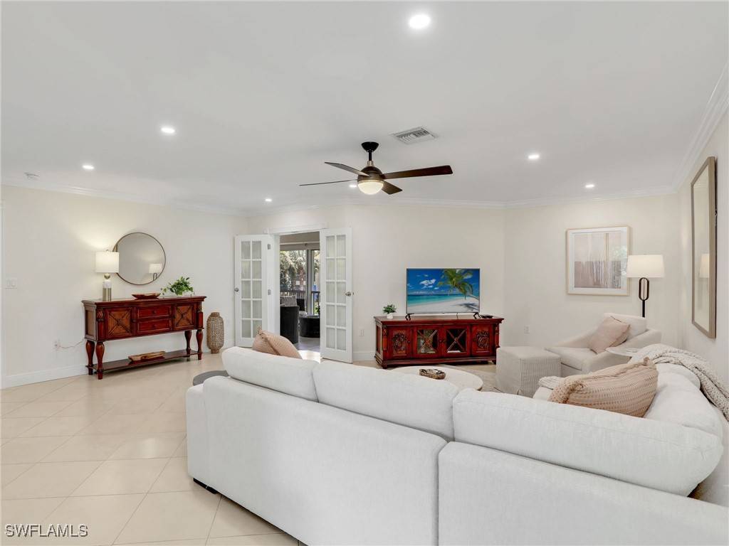 Naples, FL 34103,3200 Binnacle DR #B3