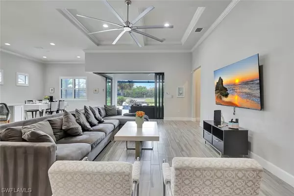 Naples, FL 34120,8868 Spotted Towhee DR