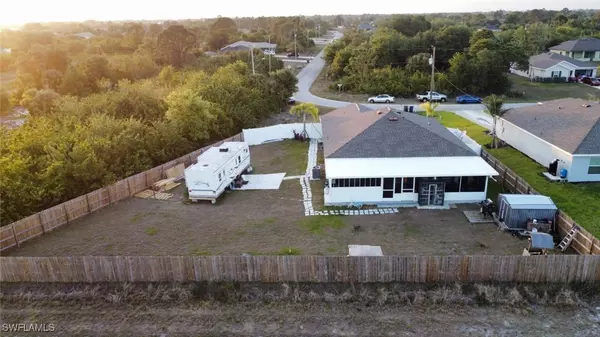 332 Pembroke ST, Lehigh Acres, FL 33974