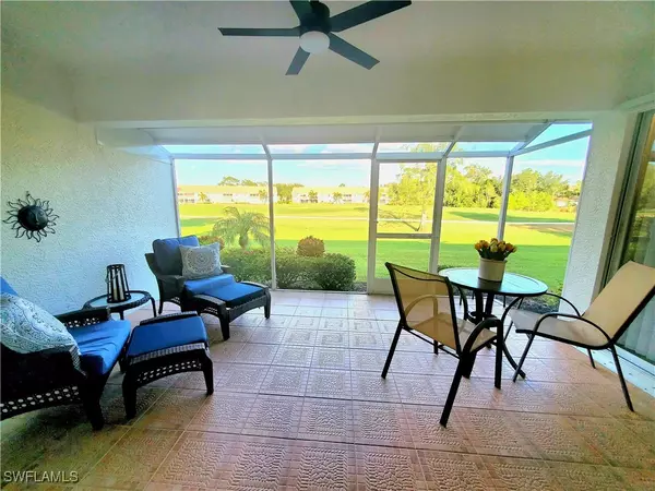 Naples, FL 34104,992 Marblehead DR