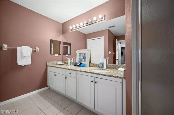 Cape Coral, FL 33991,1214 SW Santa Barbara PL
