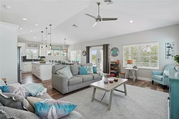 Fort Myers Beach, FL 33931,171 Connecticut ST