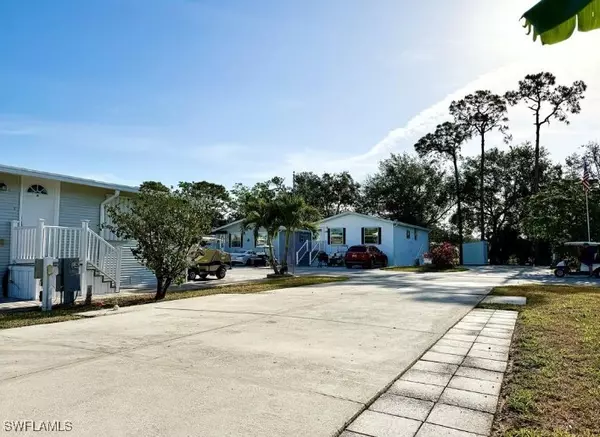 Naples, FL 34114,276 Bass LN