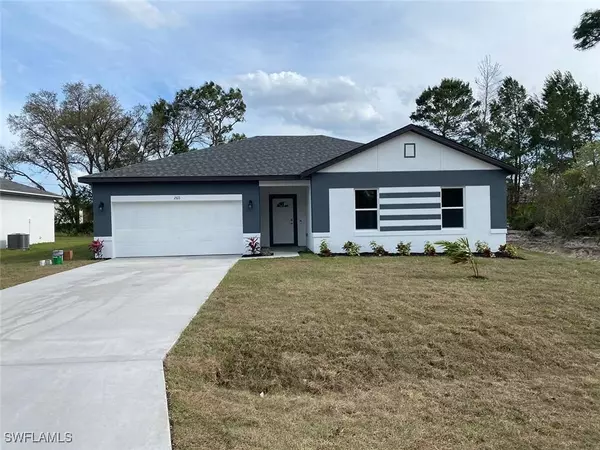 1040 Milwaukee BLVD, Lehigh Acres, FL 33974