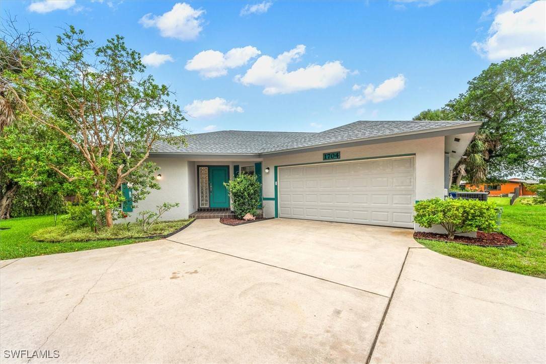 1704 Coral WAY, North Fort Myers, FL 33917