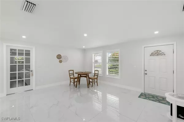 Naples, FL 34108,700 100th AVE N
