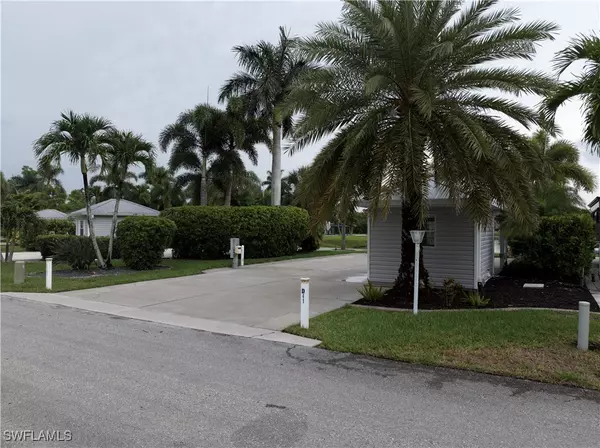 Fort Myers, FL 33905,5701 Cypress Woods Resort DR