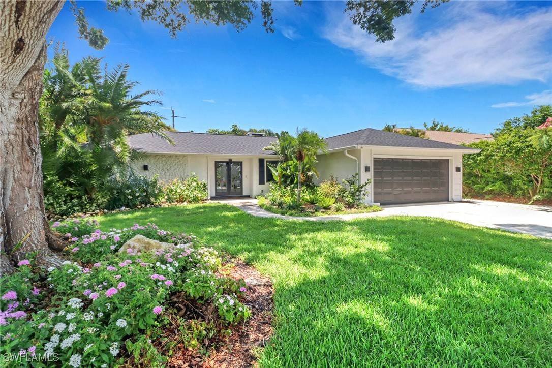 Naples, FL 34112,2255 Kings Lake BLVD