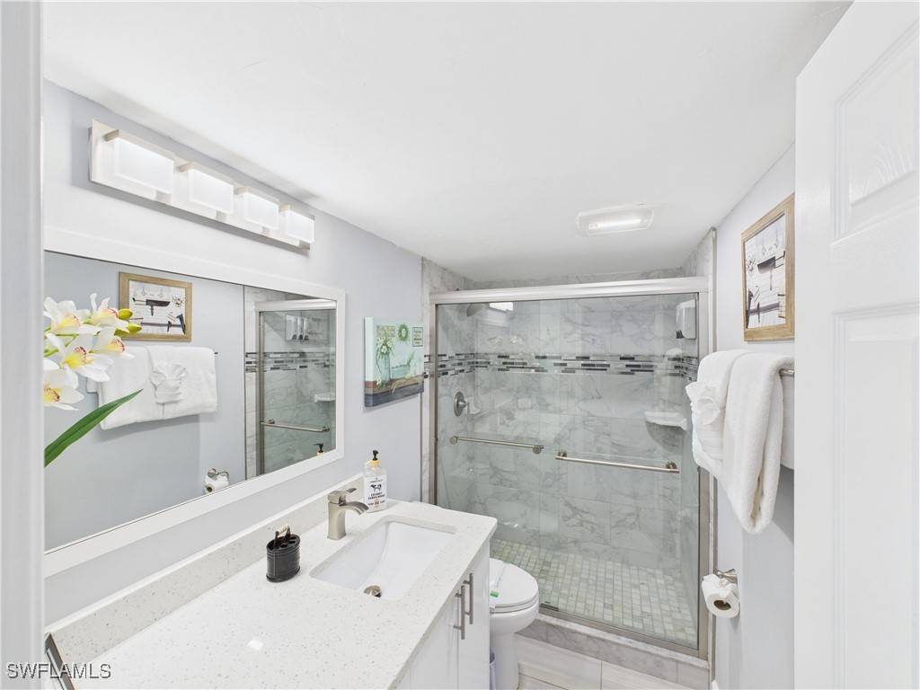 Bonita Springs, FL 34134,5600 Bonita Beach RD #201