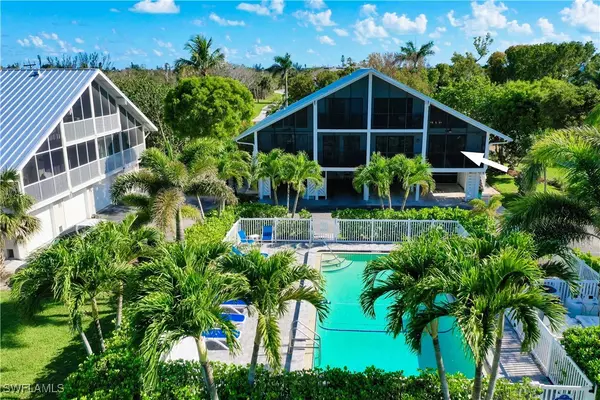 Sanibel, FL 33957,980 Sand Castle RD
