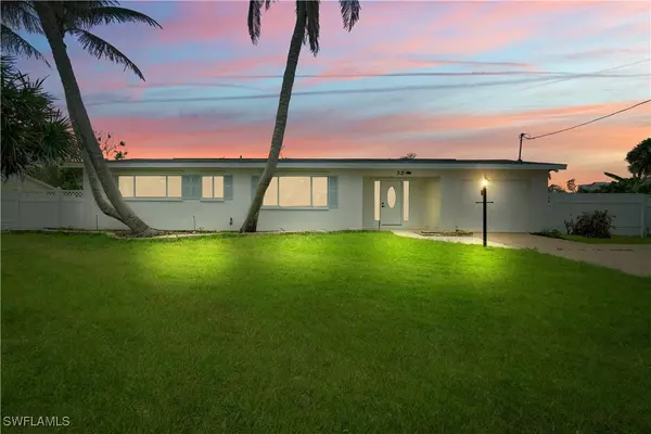 32 Fairview BLVD, Fort Myers Beach, FL 33931