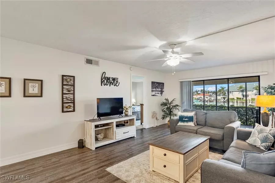 4719 SE 17th PL #103, Cape Coral, FL 33904