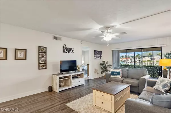 4719 SE 17th PL #103, Cape Coral, FL 33904
