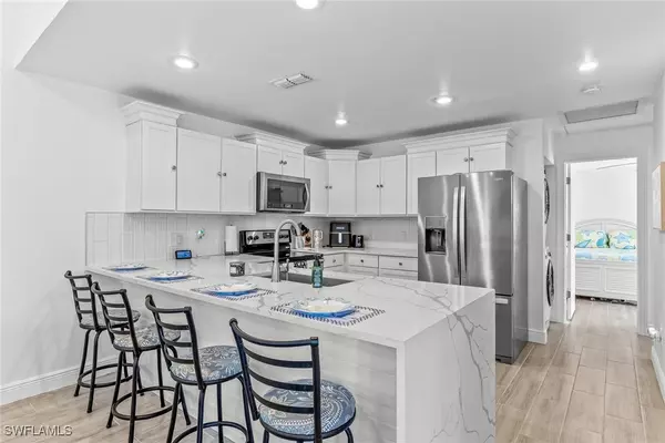 Fort Myers, FL 33908,17317 Birchwood LN